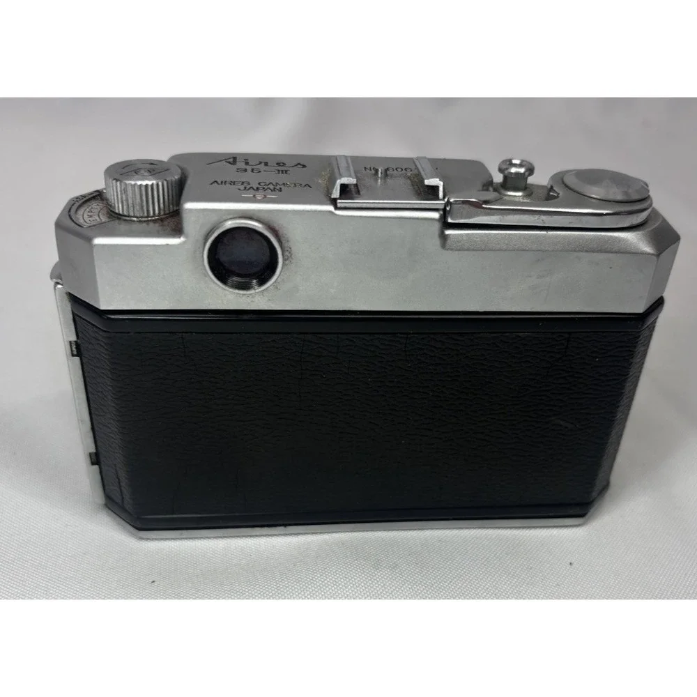 Aires 35 III Rangefinder Camera No. 606157 -Parts/Repair Untested